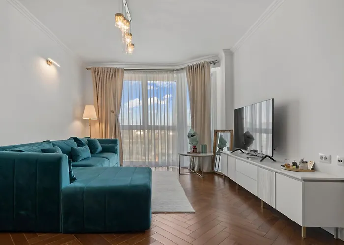 Апартаменти Luxury Living In Floreasca - Amazing Views Бухарест