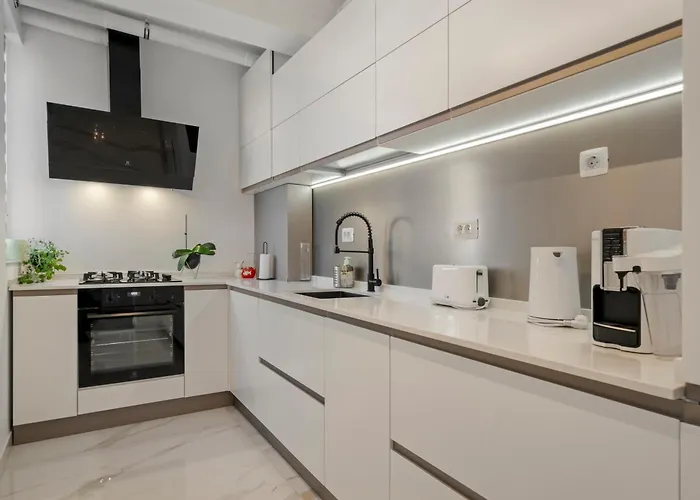 Luxury Living In Floreasca - Amazing Views Апартаменти Бухарест