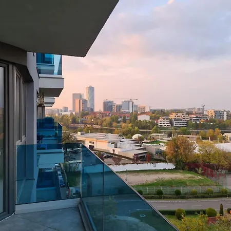 Luxury Living In Floreasca - Amazing Views * 부쿠레슈티