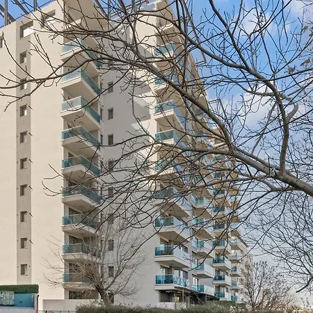Luxury Living In Floreasca - Amazing Views 아파트