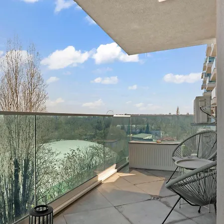 Luxury Living In Floreasca - Amazing Views * 부쿠레슈티