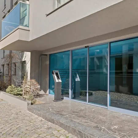 Luxury Living In Floreasca - Amazing Views Апартаменты *