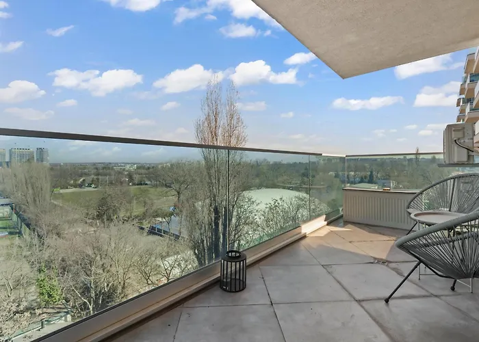 Luxury Living In Floreasca - Amazing Views Apartamento Bucareste