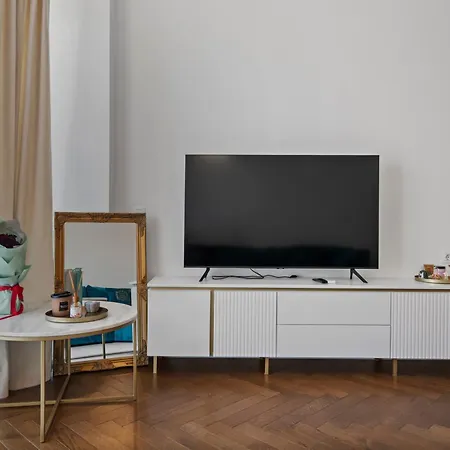 Luxury Living In Floreasca - Amazing Views Bucarest